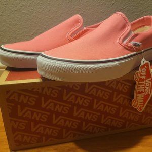 New Vans Pink Classic Slip On (6.5)
